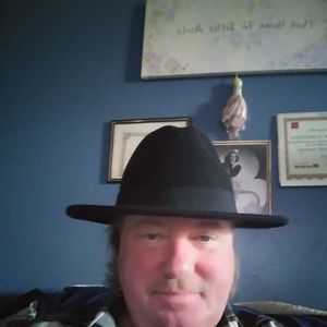 Meet your Posher, Brett